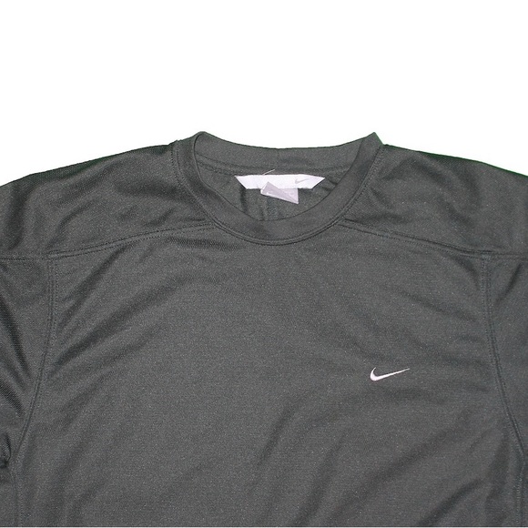Vintage 2000s Nike Embroidered Swoosh tee - Picture 2 of 3